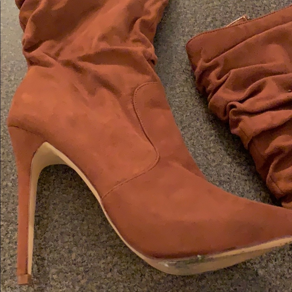 Boots - Picture 2 of 8